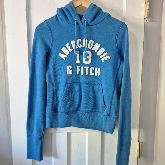 Abercrombie & Fitch Tops - Abercrombie & Fitch Vintage Y2K Preppy Pullover Hoodie Graphic Logo Blue Sz M